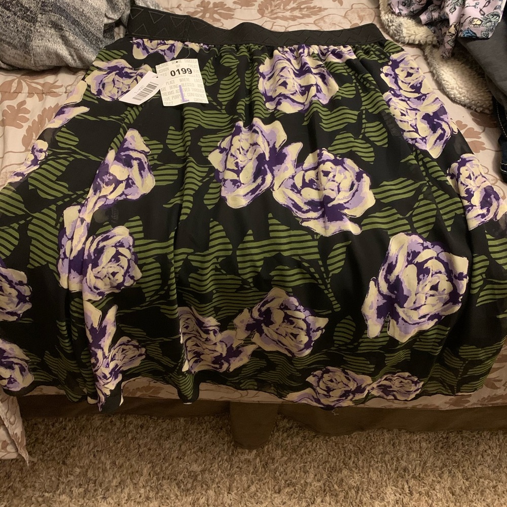 Lularoe L Lola